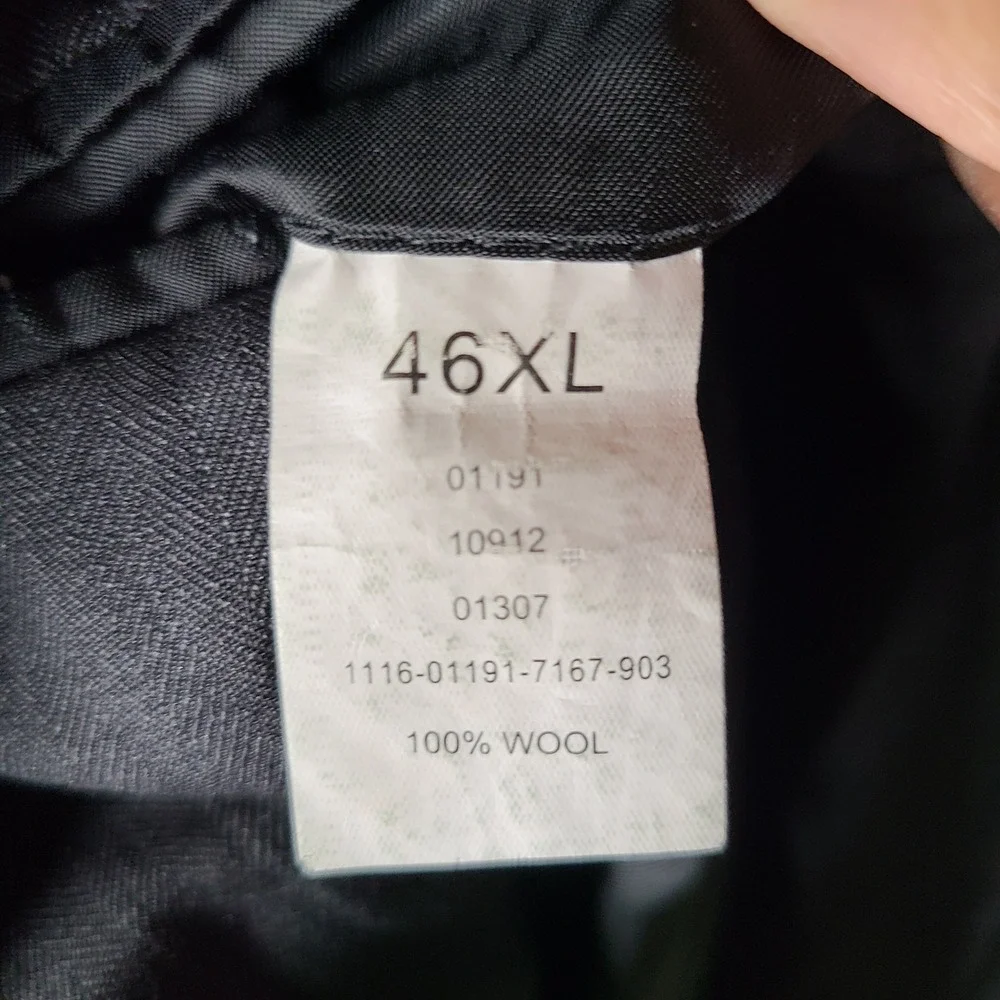 Jos A Bank Jacket Mens 46XL Gray Herringbone Blazer Two Button Wool Suit Coat‎